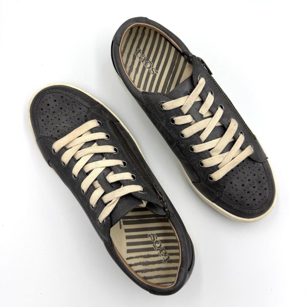 Taos Zipster Leather Sneakers Womens 8.5 Gray Side Zip Comfort Shoes
